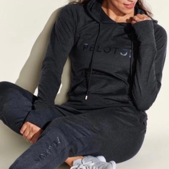 Peloton Tops - Peloton Nualime grey cooldown hoodie M